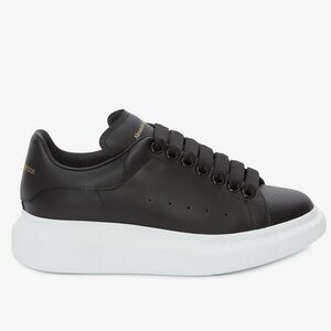NEW! Alexander McQueen Oversized Low Top Sneakers Size 40 EU (W 10, M 7‎ US)